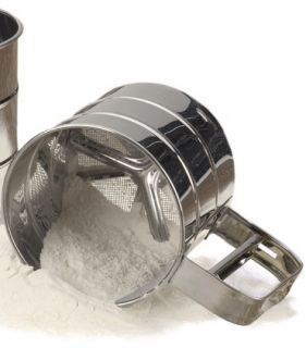 Steel Baking Cooking Flour Sifter Easy Squeeze Mechanism