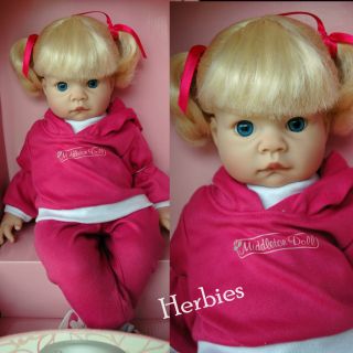 Lee Middleton Blonde Reagan 19 Toddler Girl Vinyl Doll New in Box