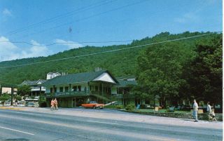 Small 57 Ford Thunderbird AT Whaley Motel Gatlinburg Tennessee