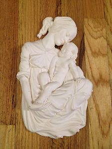 Vintage A.Giannelli Mother and Child Alabaster Sculpture   BEAUTIFUL