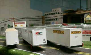 HO 1 87 Trailers Athearn Consolidated Freightways JB Hunt Bison