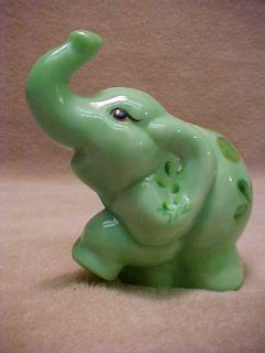 Fenton Chameleon Green Elephant with HP Goodluck 4 Leaf Clover
