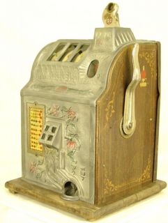 1929 Mills Novelty 5c Poinsettia Antique Slot Machine All Original