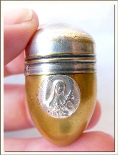 VERY ANTIQUE FRENCH ST THERESE CAPSULE LOCKET ACORN BOX W/ TINY ROSARY
