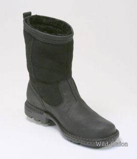UGG Hartsville Mens Black Sheepskin Waterproof Boots Size 10 US New