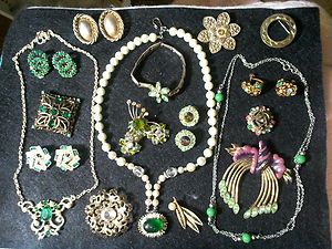 Estate Lot 5pr. ER/8 brooches/3 necklaces/1 bracelet/ Czech/Sarah