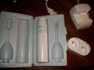 Philips Sonicare Essence HX5710 Toothbrush Handle Charger Travel Case