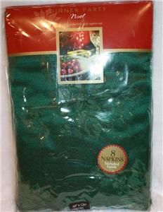 DINNER PARTY NOEL GREEN HOLLY 60 X 120 TABLE LINEN TABLECLOTH & 8