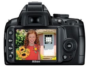 Nikon D3000 10.2 MP Digital SLR 6 Piece Bundle with 18