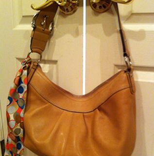  Coach Tan Leather Hobo Style Purse Preowned