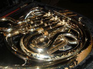 HOLTON DOUBLE FRENCH HORN H 179 SILVER PLATED W ORIGINAL CASE SEE MY