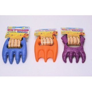 Dig N Scoop Deluxe Digger Sand Toys   Set of 3  Claws