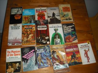 ACKERMAN COLLECTION SCI FI AND HORROR BOOK LOT PAPERBACK HG WELLS