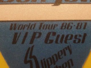  Slippery Wet Concert World Tour Pass 86 87 OTTO VIP Guitar Pick Shape