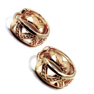 Huggie Gold Filled 18k Earrings. This unique and exclusive design is
