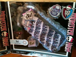 MONSTER HIGH ABBEYS ICE BED DELUXE PLAYSET BOMINABLE DOLL ACCESSORY BY