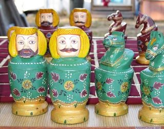 TRADITIONAL INDIAN CHESS SET W DECORATIVE BUNDLED FIGURES HAND PAINTED