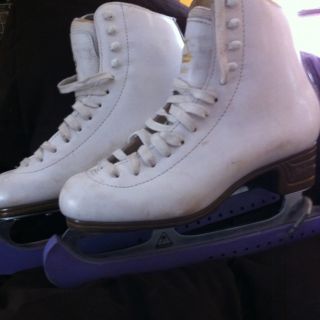Girls Size 5 1 2 Jackson Ice Skates