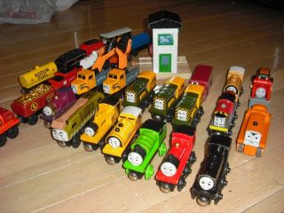  Train and Friends Lot of 28 Wooden Pieces Percy James Ben More