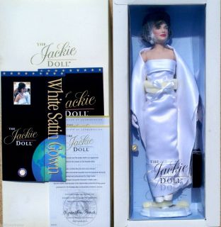  Mint Jackie Doll White Satin Gown 14 MIB Paperwork Jacqueline Kennedy