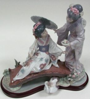 Lladro 1445 Springtime in Japan Figurine