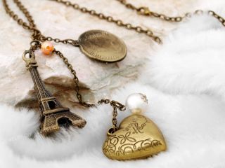 Bronze Eiffel Tower Heart Coin Necklace Pendant Chain Chic