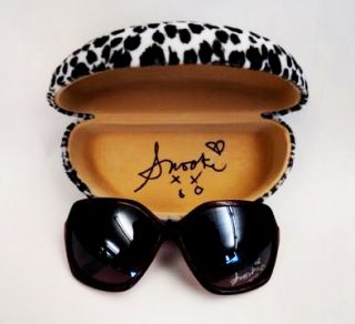 Jersey Shore’s Snooki Autographed Sunglasses and Snooki Slippers