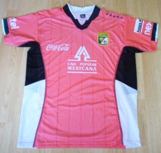 Club Leon Mexican Soccer Team Pink Jersey Size Large New