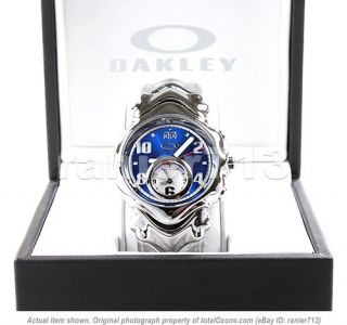 New Oakley Judge II Stainless Steel Watch Blue Dial 10 259  
