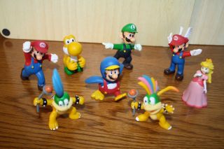 New Super Mario Bros Wii Action Figures Mario Luigi Peach Kooplings