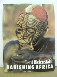 Africa Photographs Text and Layout Leni Riefenstahl 1982 HB DJ