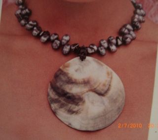 Lenni Navarro Shell Pendant Necklace