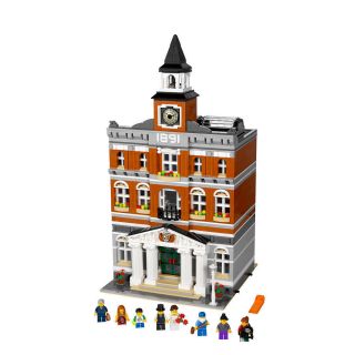 LEGO Creator Town Hall Modular Building 10224   2,766 pieces   Ships