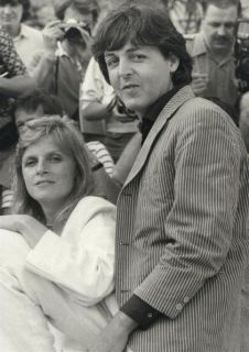 Beatles Paul and Linda McCartney Press Photograph 1980 Cannes