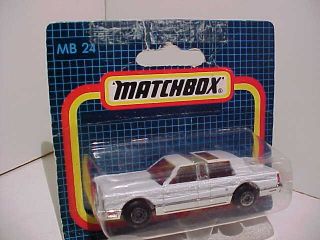 Lincoln Town Car Matchbox MB 24 issued 1988 1 76 Diecast