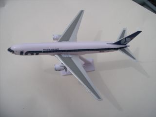 Lot Polish Airlines Boeing 767 Collectors Model SM767 127 1 200 New