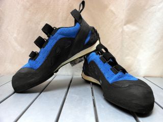Mad Rock Frenzy Straps Climbing Shoes Blue Black Mens 5 New