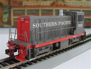 Southern Pacific GE 70 Tonner diesel switcher DCC on board Bachmann HO