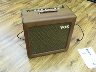 Vox AC15 Hand Wired AC15H1TVL Limited Edition Heritage Blue Celestion