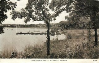 McHenry, IL   McCullom Lake   Dock   Small Boats   Vintage Postcard