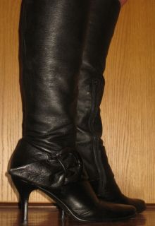 Medici Tall Boots Sz 38 Black Leather Round Toe Heels