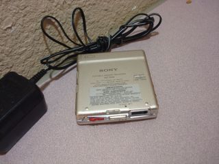 Sony MZ R55 Portable MiniDisc MD Mini Disc Player Recorder Walkman