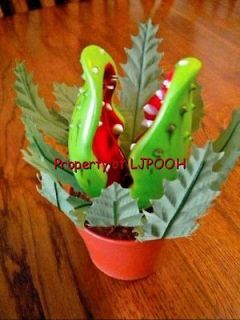 ANIMATED LITTLE SHOP of HORRORS MAN EATING PLANT BANK HALLOWEEN PROP