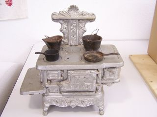VTG Antique PRIDE Toy? Salesman Sample? CAST IRON & Steel STOVE With