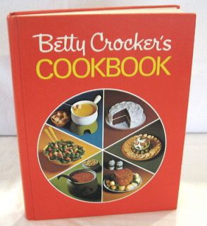 Betty Crocker Pie Cover HC 1972 13th Printing  Insert EXCELLENT