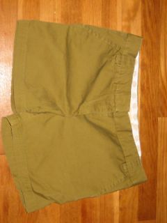CREW WOMENS BROKEN IN CHINO CITY FIT SHORTS GREEN SIZE 8