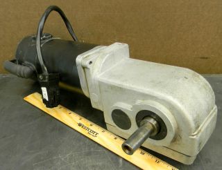 INVACARE 1109163 24 VOLT DC GEAR MOTOR 180 RPM RIGHT MOTOR USED