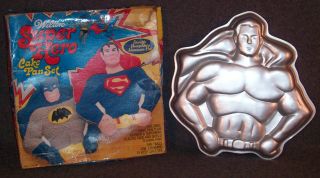 1977 Wilton SUPER HERO BATMAN SUPERMAN CAKE PAN Box