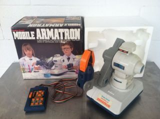 Vintage Radio Shack Tandy Mobile Armatron Robot Robotic Arm Claw Game