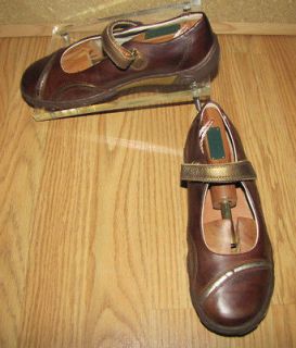 Clarks Active Air Brown Mary Jane Flats Girls 3F 5   5.5